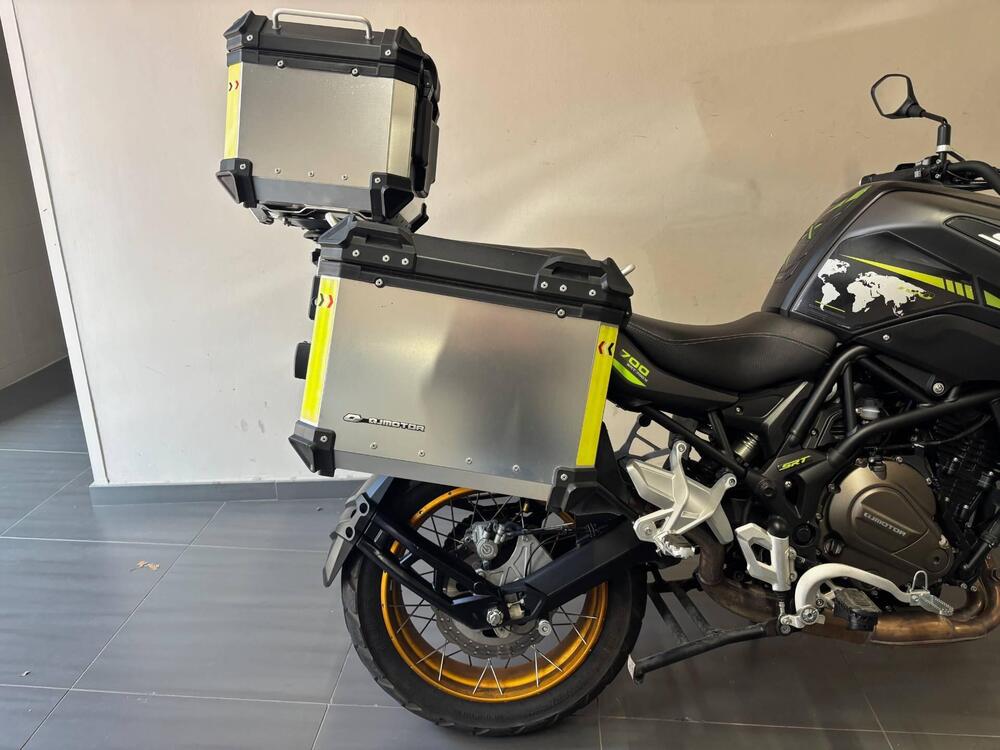 QJ Motor SRT 700 X (2024 - 25) (7)