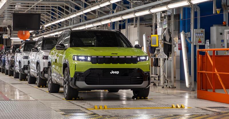 Stellantis, boccata d'ossigeno per Melfi: parte la produzione della nuova Jeep Compass