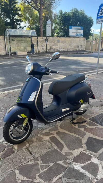 Vespa GTS 300 Super Tech (2023 - 24) nuova