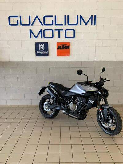 Husqvarna Vitpilen 801 L (2025) usata