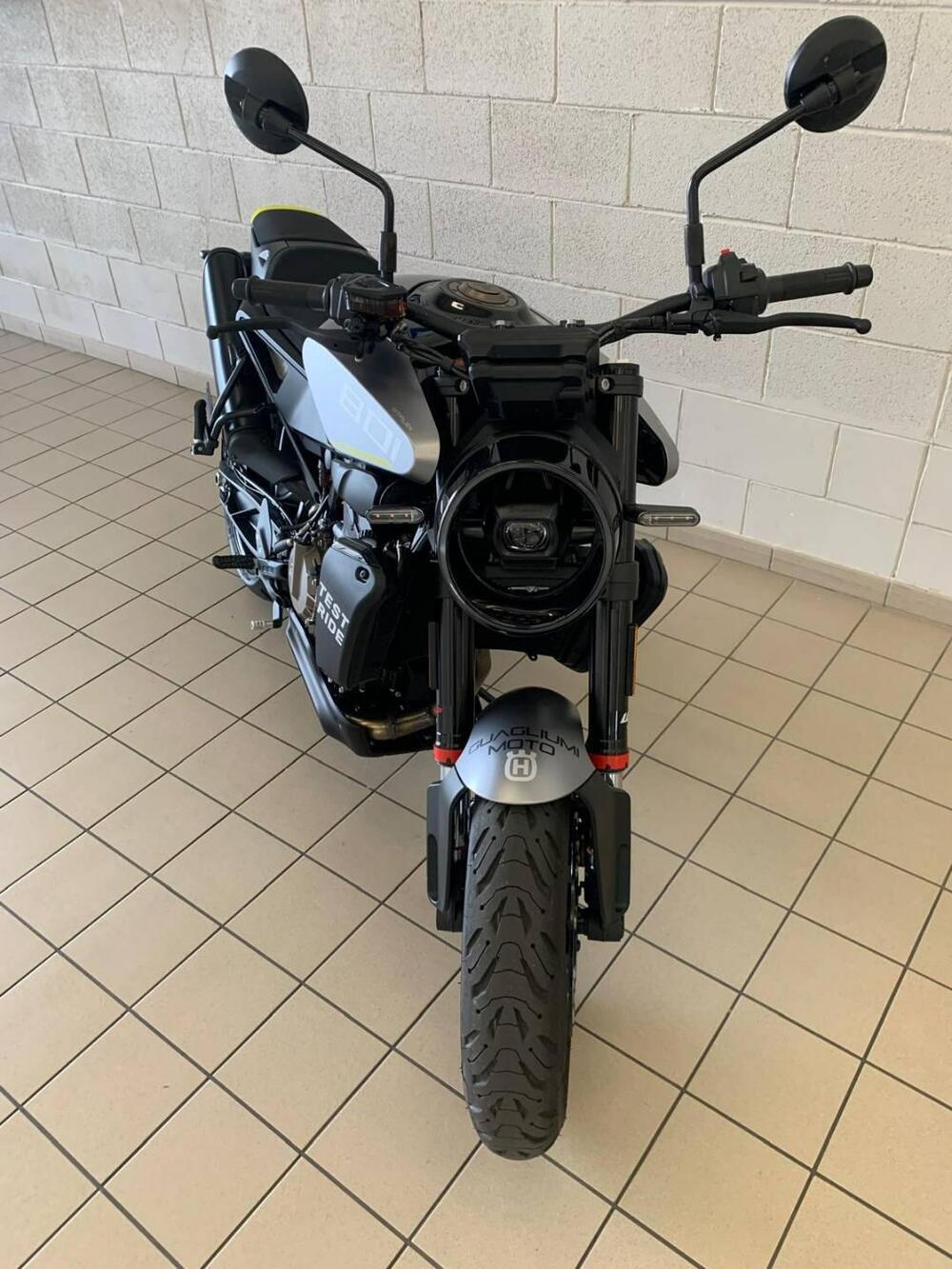 Husqvarna Vitpilen 801 L (2025 - 26) (8)