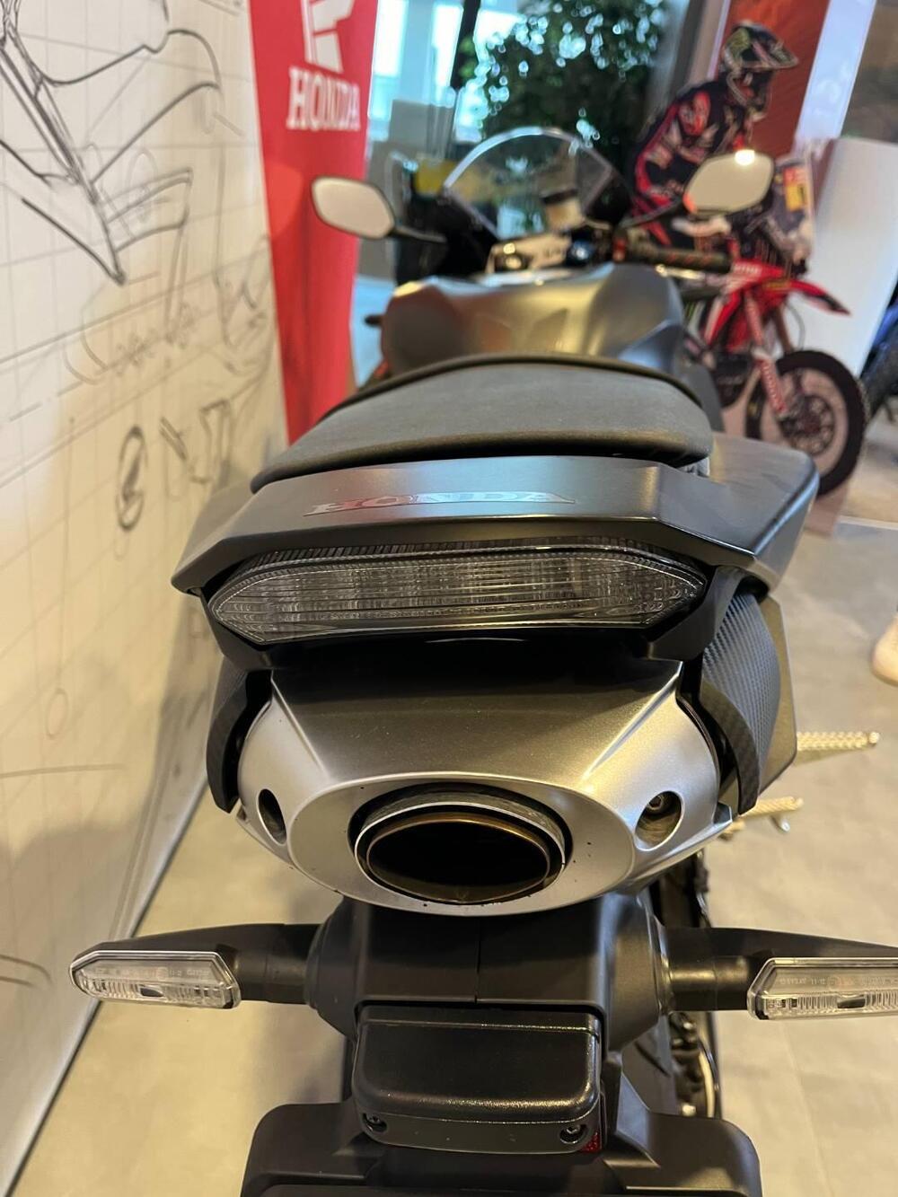 Honda CBR 600 RR (2024 - 26) (5)