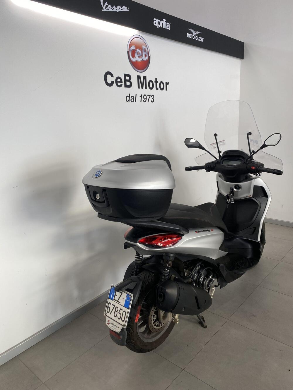 Piaggio Beverly 300 ABS-ASR (2021 - 25) (6)