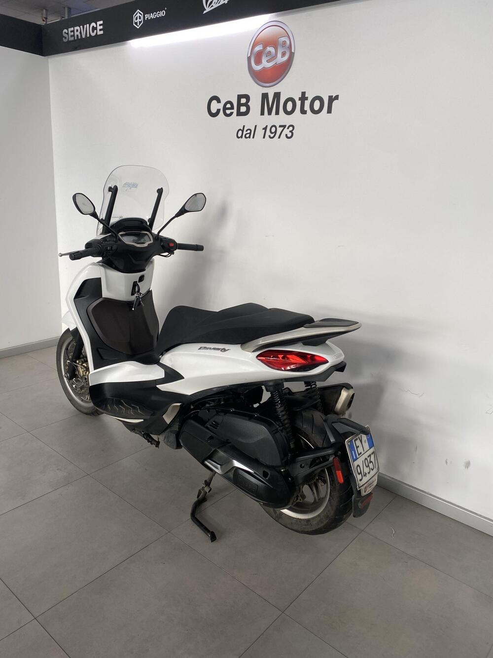 Piaggio Beverly 400 ABS-ASR (2021 - 24) (3)
