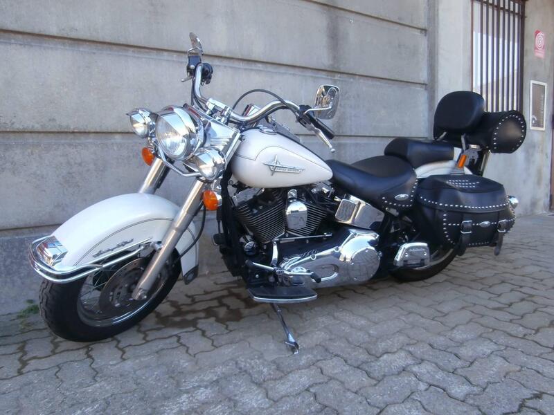 Harley-Davidson 1450 Heritage Classic (1999 - 02) - FLSTC (4)