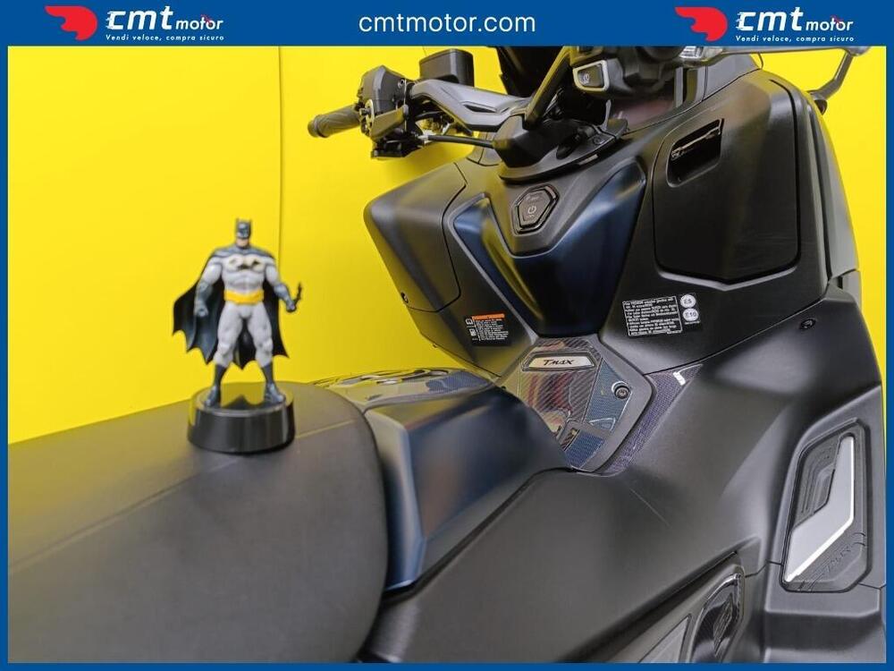 Yamaha T-Max 560 (2022 - 24) (7)