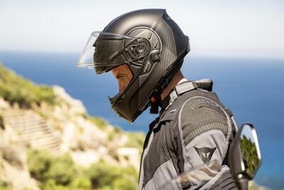 BEYOND, il nuovo casco moto di CARDO [GALLERY]