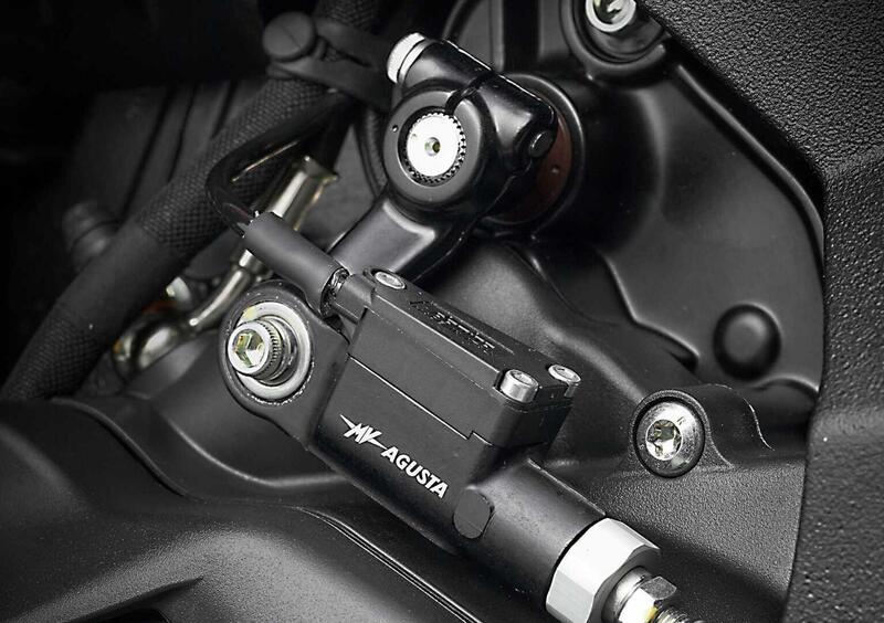 MV Agusta Brutale 800 Brutale 800 (2026) (15)