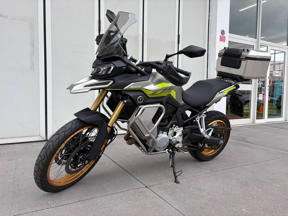 Voge Valico 900DSX (2024 - 26) (3)