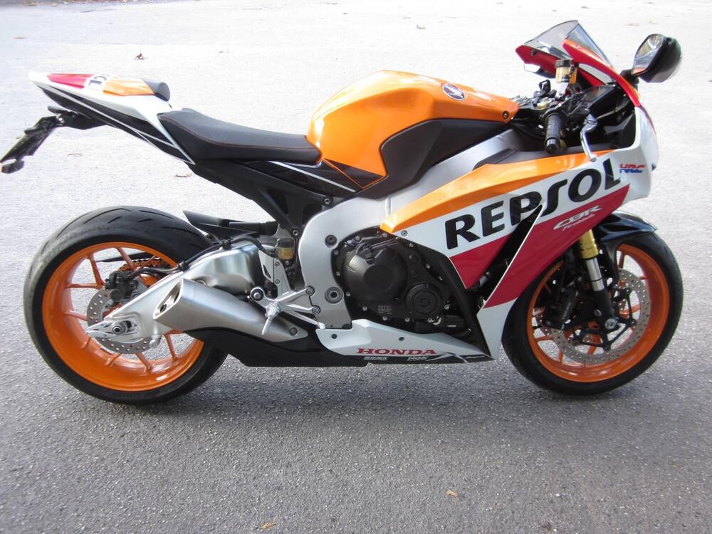 Honda CBR 1000 RR Fireblade (2012 - 16) (2)