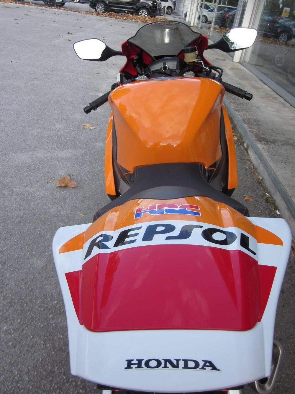 Honda CBR 1000 RR Fireblade (2012 - 16) (3)