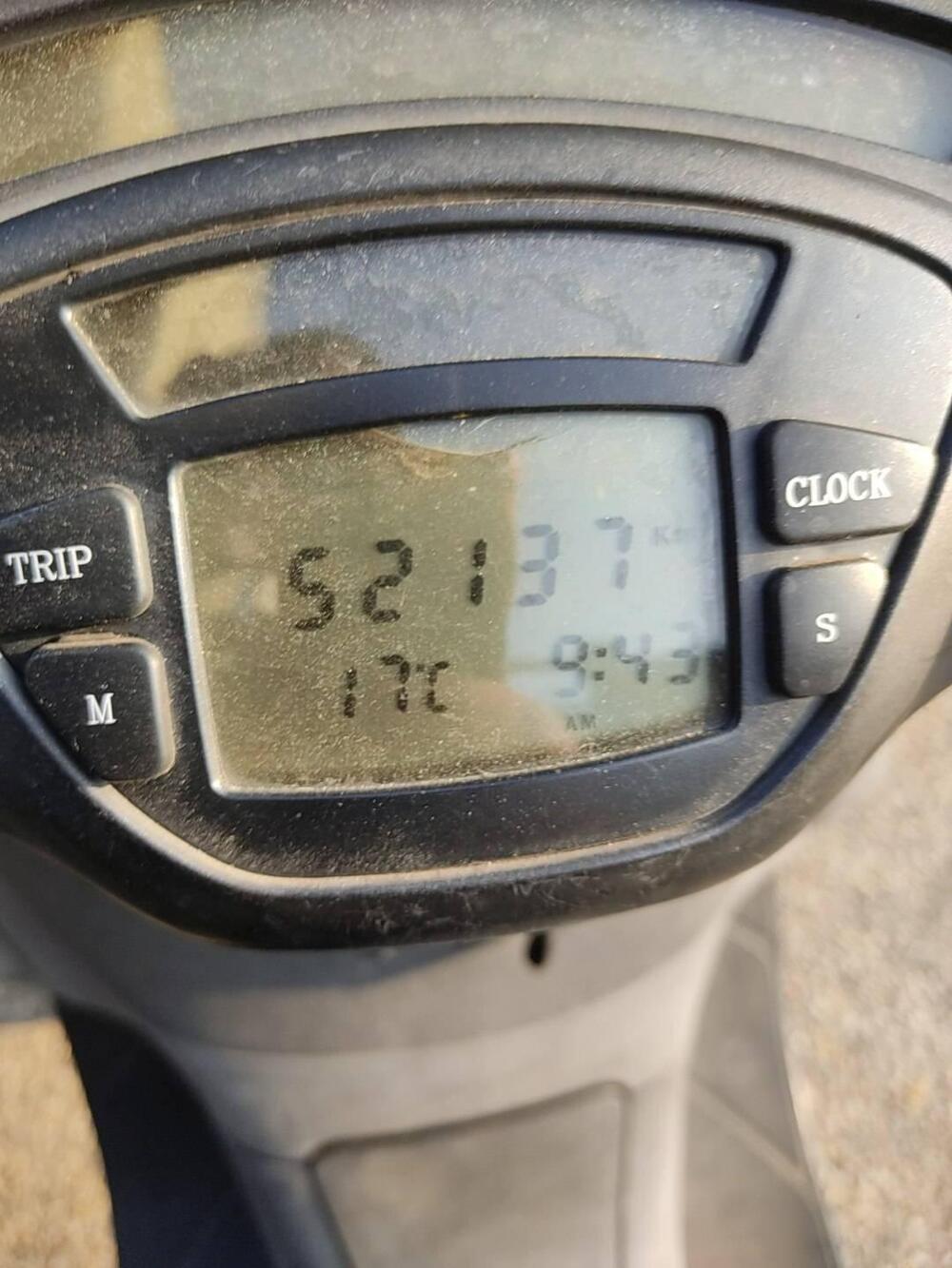 Piaggio X9 200 Evolution (2)