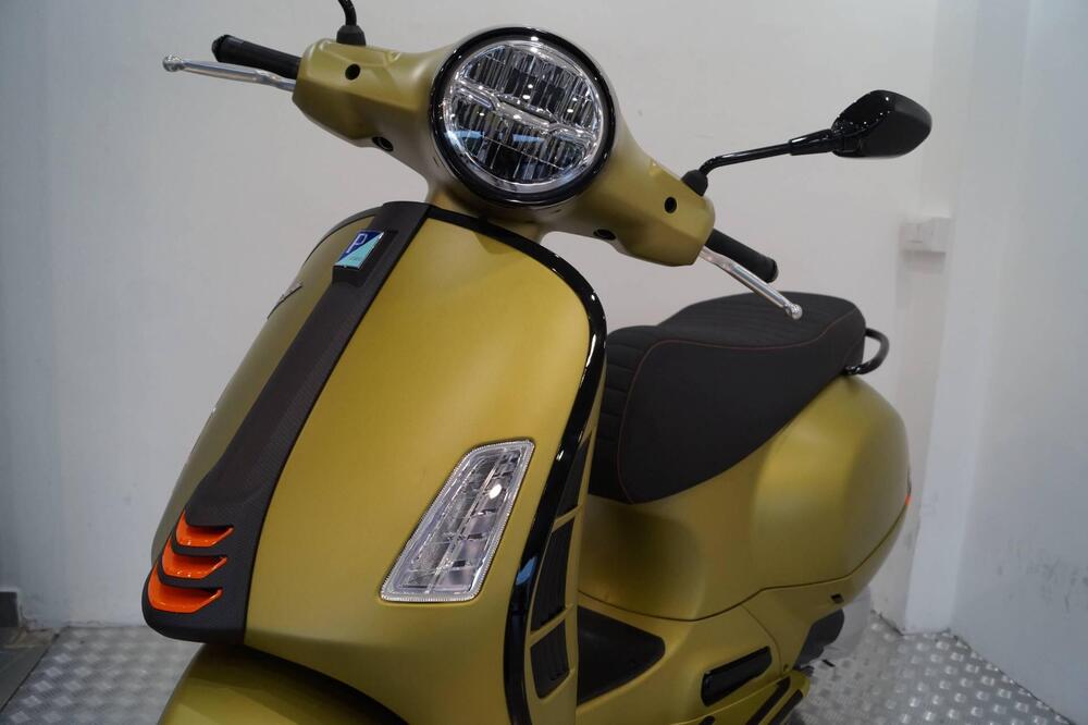 Vespa GTS 300 Super Sport (2023 - 24) (8)