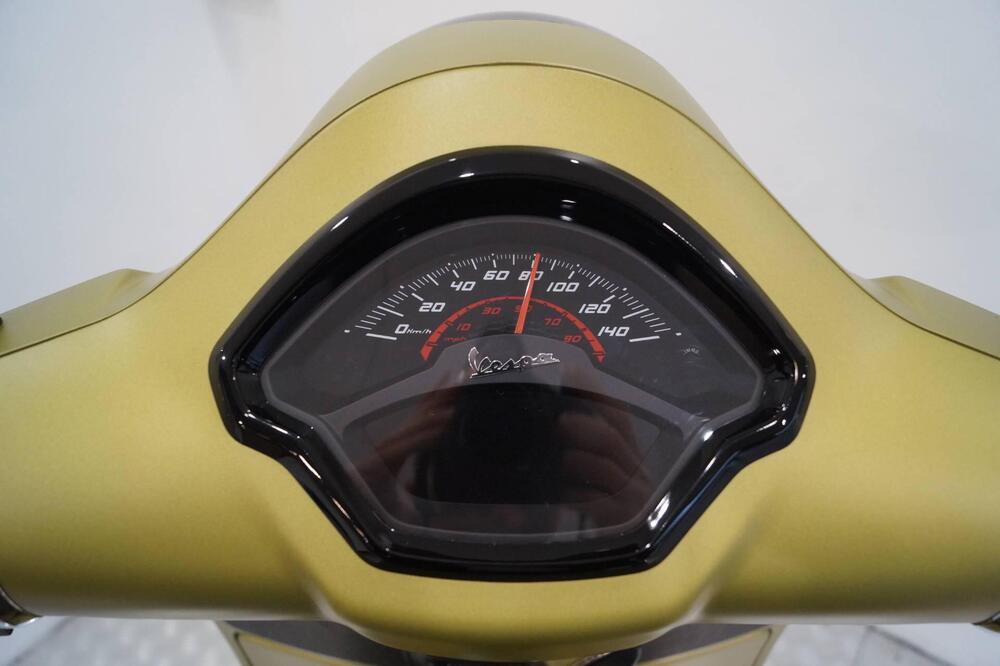 Vespa GTS 300 Super Sport (2023 - 24) (11)