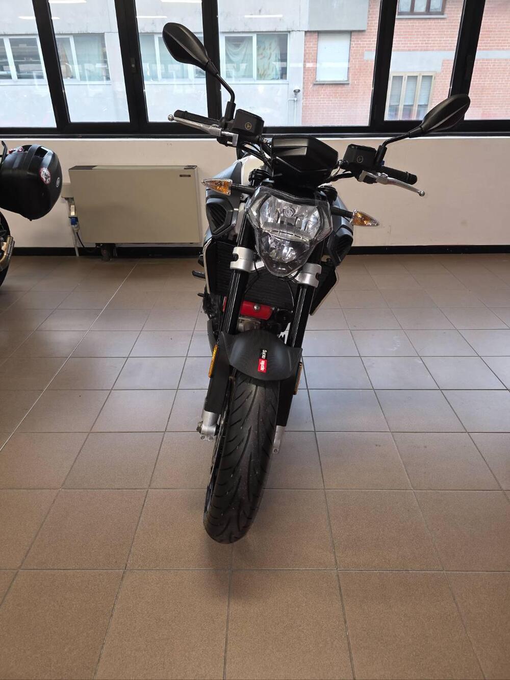 Aprilia Shiver 900 ABS (2017 - 18) (6)