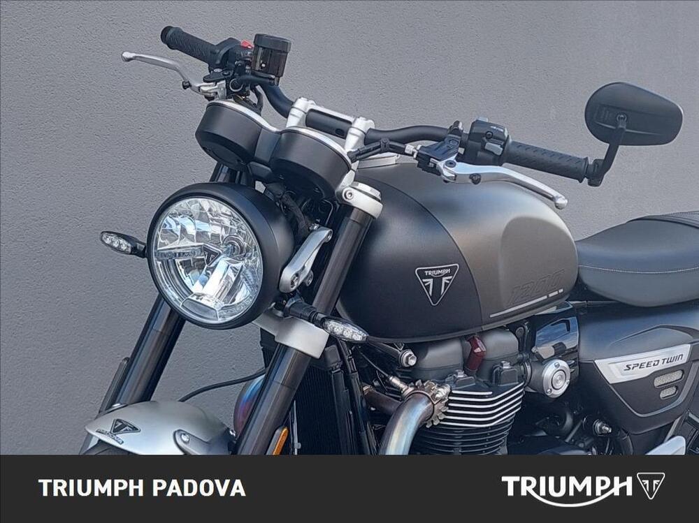 Triumph Speed Twin 1200 (2021 - 24) (10)