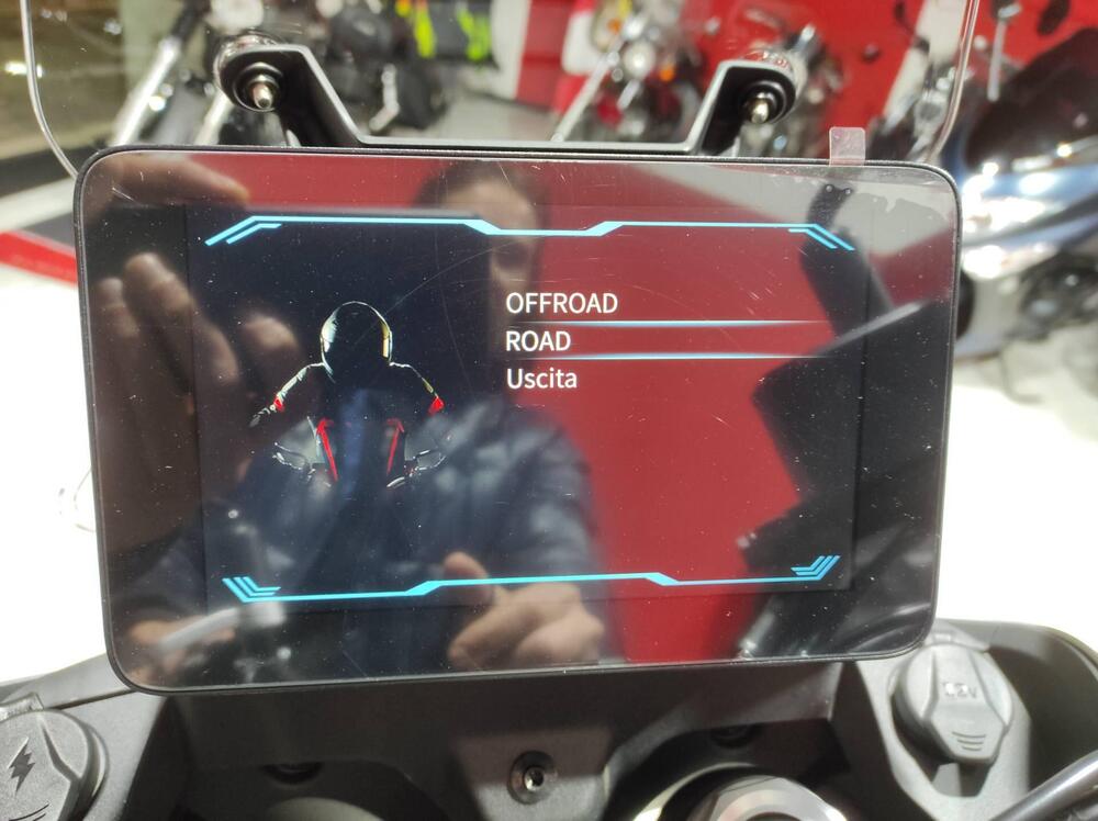 QJ Motor SRT 600 SX (2024 - 26) (13)