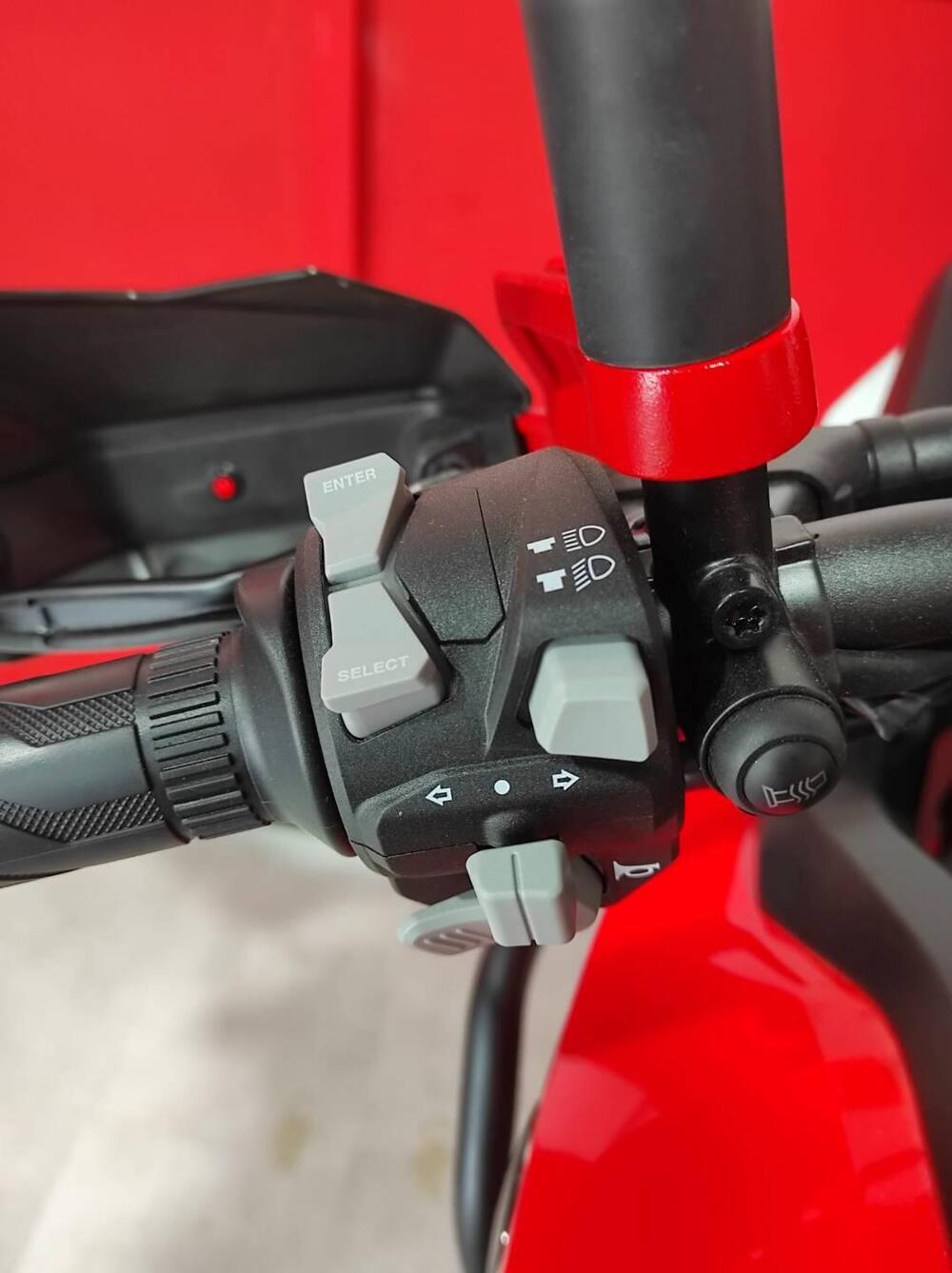 QJ Motor SVT 650 X (2025 - 26) (9)