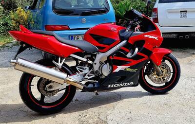 Honda CBR 600 F (2001 - 06) usata