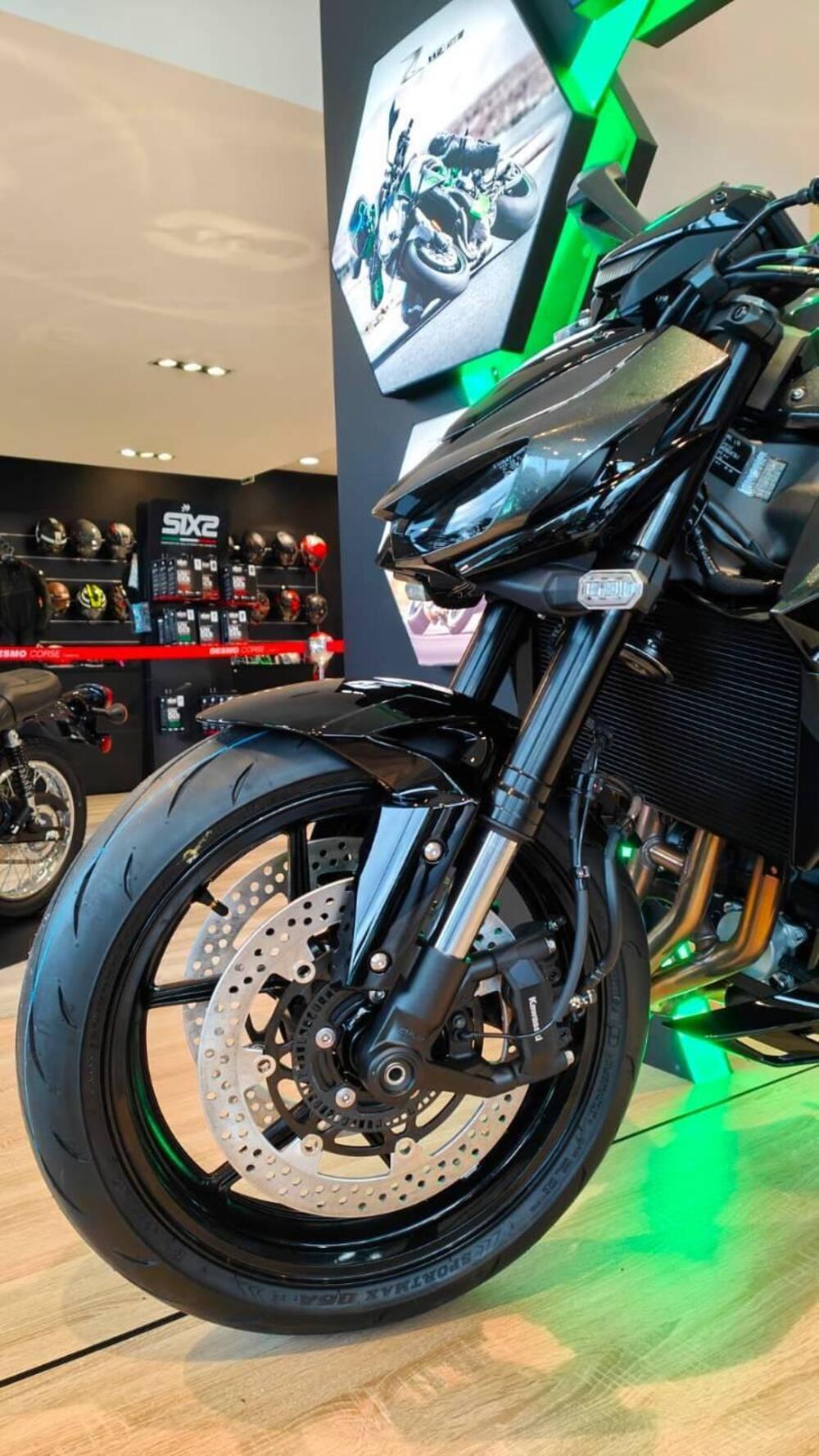 Kawasaki Z 1100 (2026) (7)