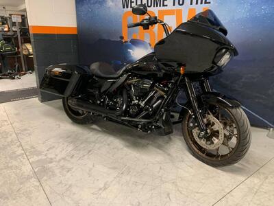 Harley-Davidson Road Glide ST (2022 - 23) usata