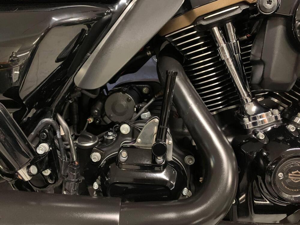 Harley-Davidson Road Glide ST (2022 - 23) (3)