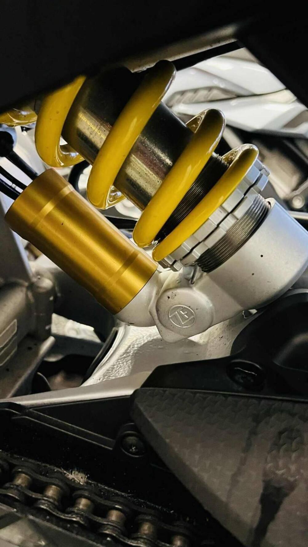 Aprilia Tuono 660 Factory (2022 - 24) (14)