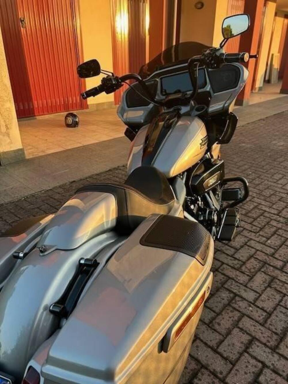 Harley-Davidson CVO Road Glide (2023) (6)