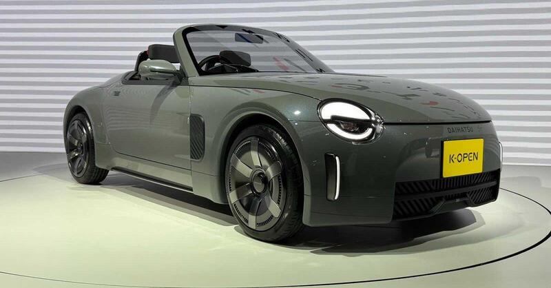 Torna la spider da sogno (in miniatura): la Daihatsu K-Open è termica, leggera e a trazione posteriore