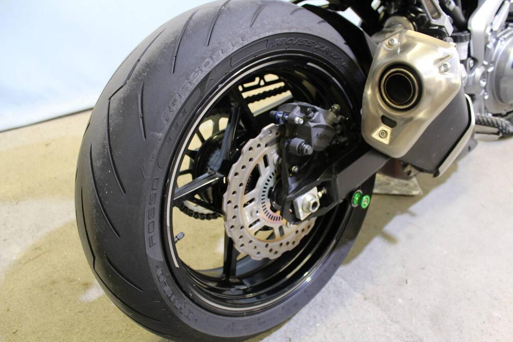 Kawasaki Z 900 (2017 - 18) (6)