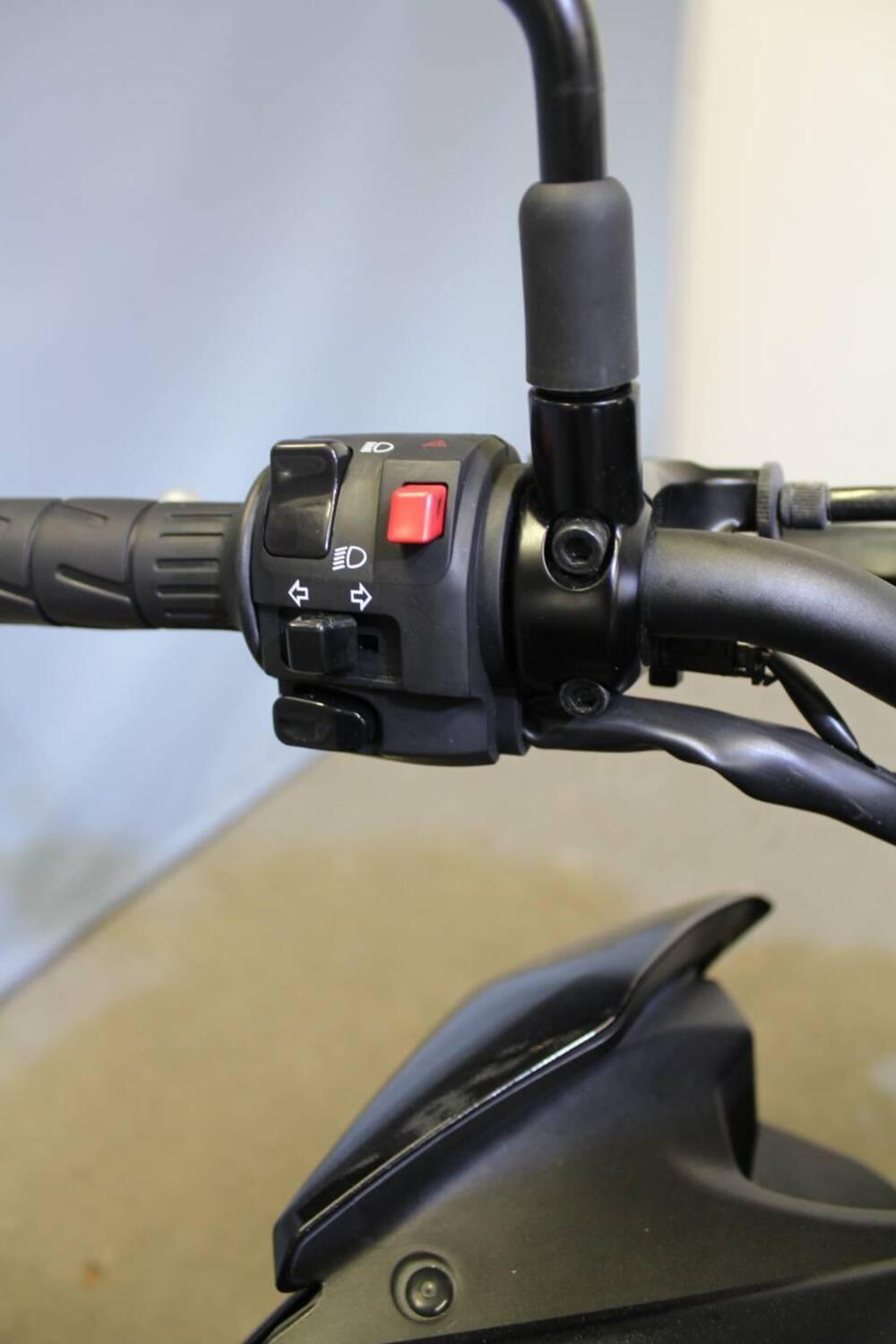 Kawasaki Z 900 (2017 - 18) (10)