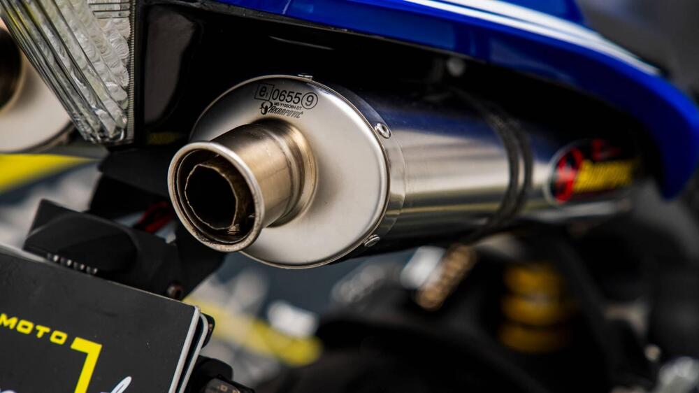 Yamaha YZF R1 (2009 - 11) (11)