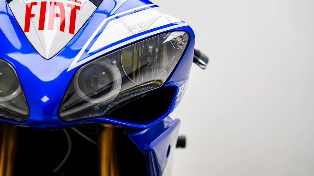 Yamaha YZF R1 (2009 - 11) (15)