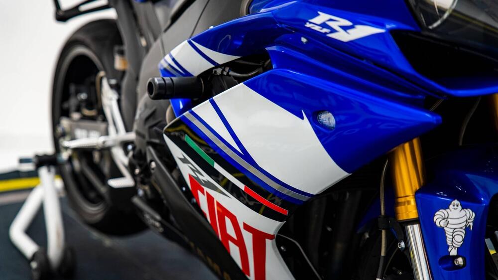 Yamaha YZF R1 (2009 - 11) (16)