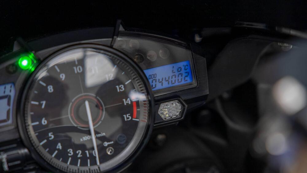 Yamaha YZF R1 (2009 - 11) (20)
