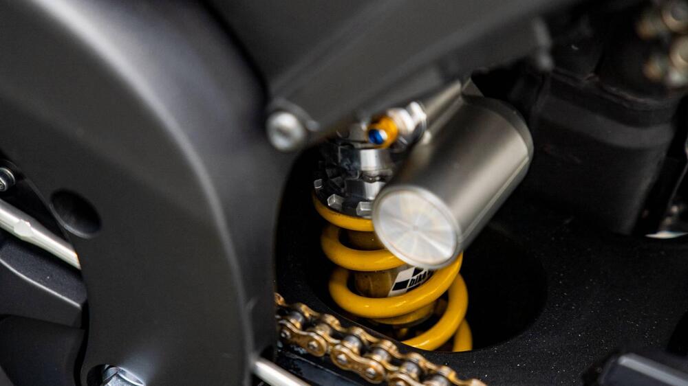 Yamaha YZF R1 (2009 - 11) (18)