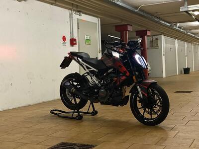 KTM 125 Duke (2021 - 23) usata