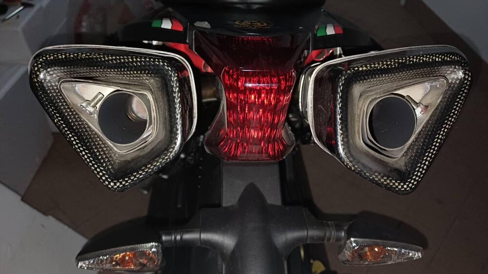 Aprilia Dorsoduro 900 (2017 - 20) (4)