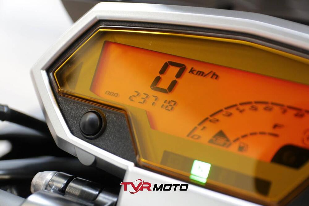 Kawasaki Z 1000 ABS (2010 - 13) (7)