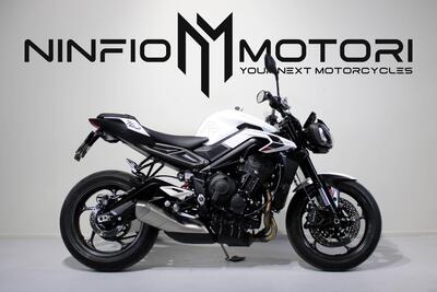 Triumph Street Triple 765 R (2023 - 25) usata