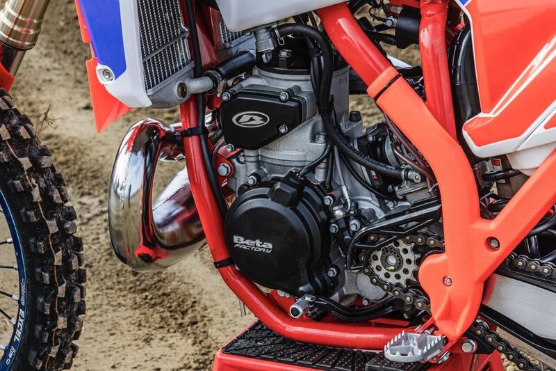 &quot;Ho fatto 100cc in pi&ugrave;... che faccio lascio?&quot; &quot;Lasci, lasci pure.&quot; Ecco come deve essere stata la conversazione tra l&#039;ufficio tecnico e la dirigenza Beta quando &egrave; nata la RX 350