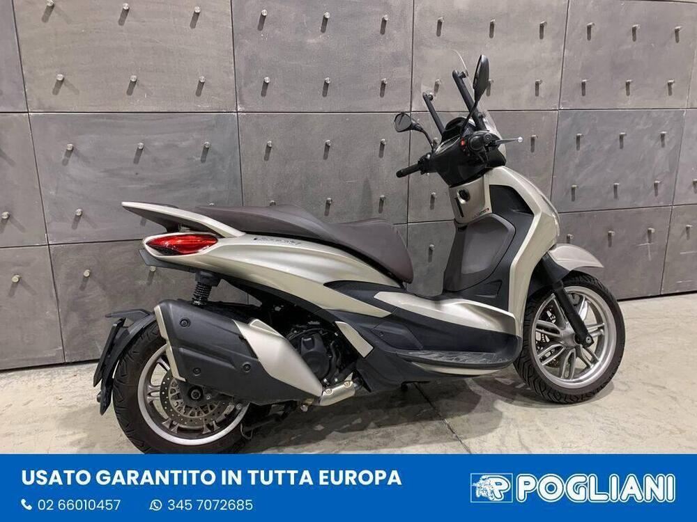 Piaggio Beverly 400 ABS-ASR (2021 - 24) (2)