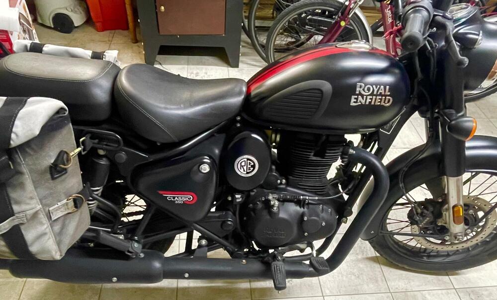 Royal Enfield Classic 350 (2021 - 26)