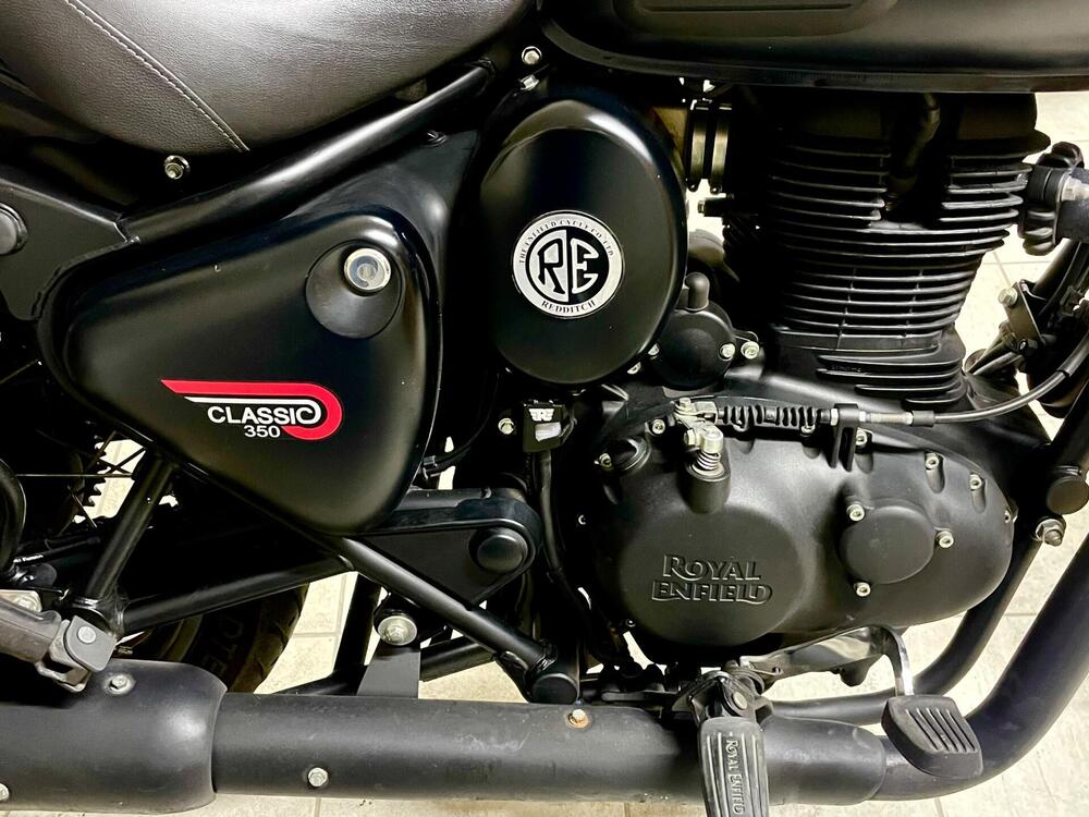 Royal Enfield Classic 350 (2021 - 26) (2)
