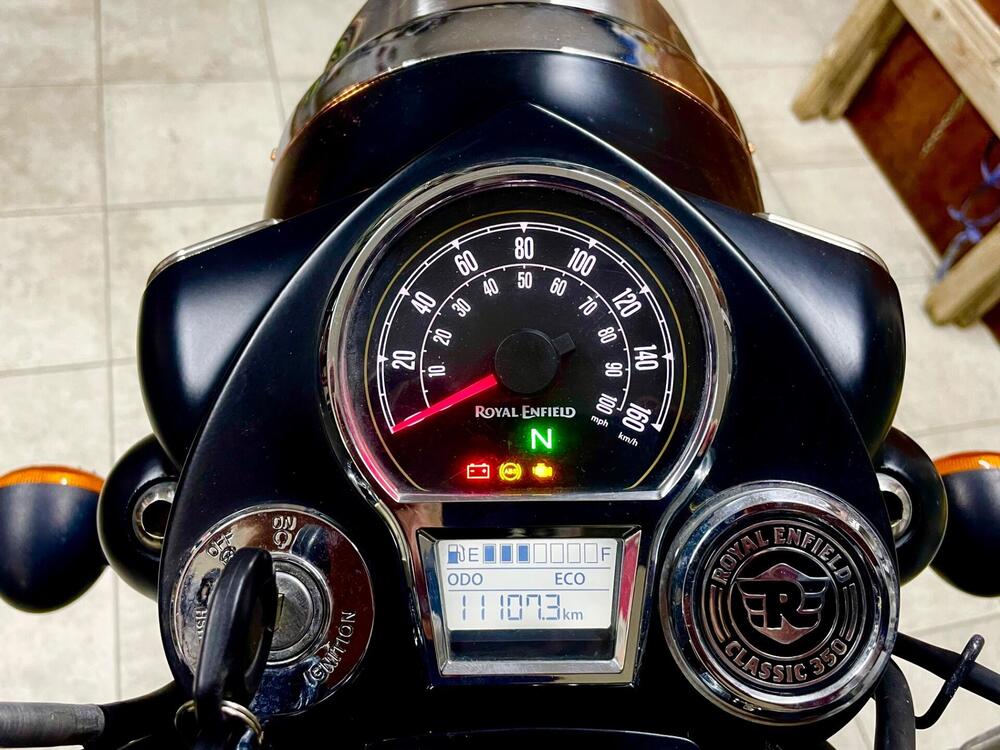 Royal Enfield Classic 350 (2021 - 26) (5)