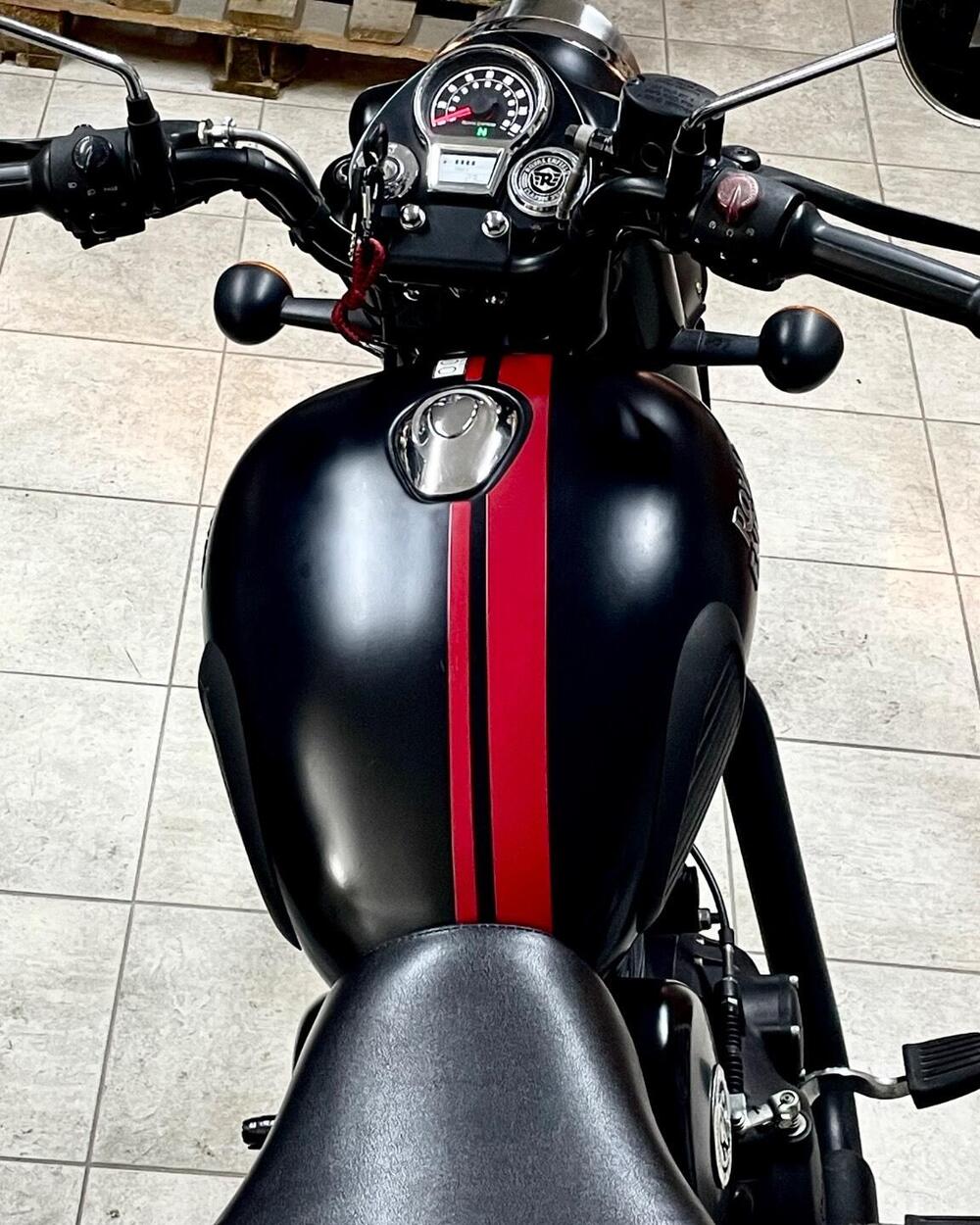 Royal Enfield Classic 350 (2021 - 26) (9)