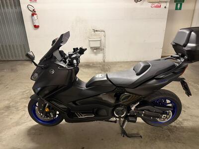 Yamaha T-Max 560 Tech Max (2022 - 24) usata
