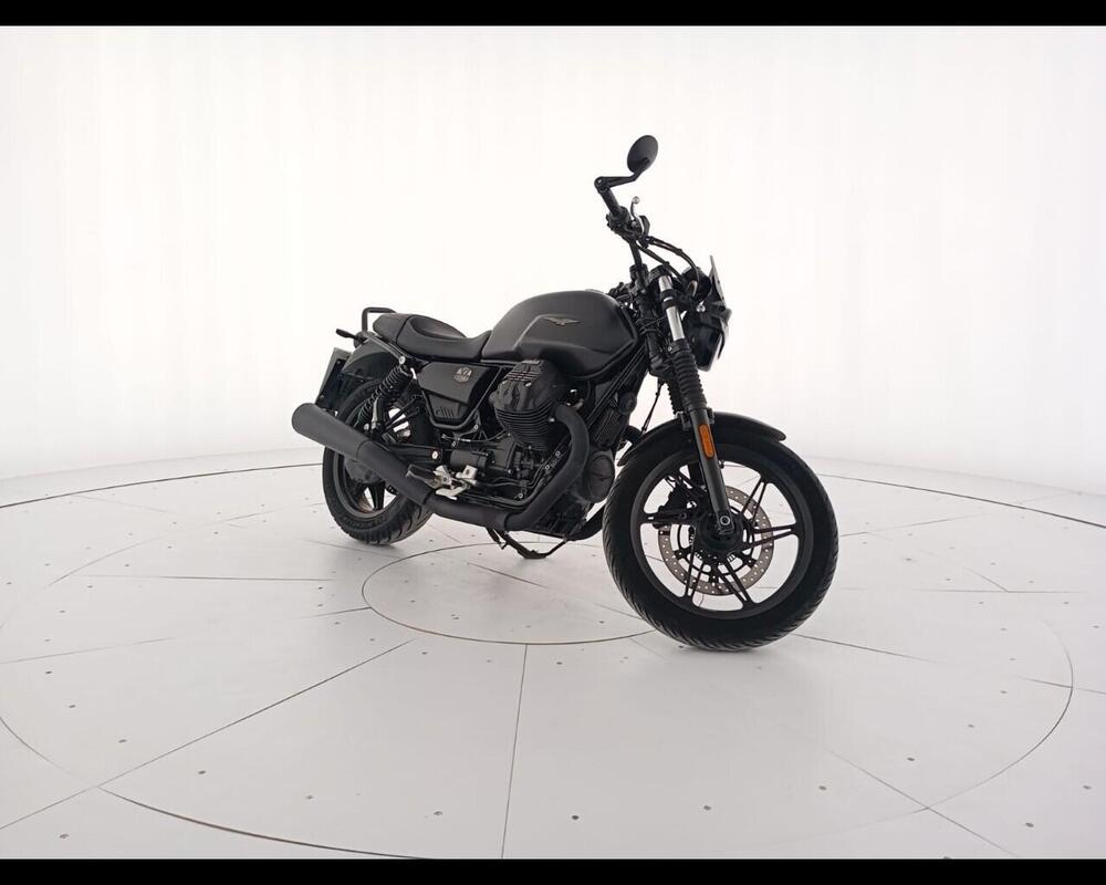 Moto Guzzi V7 Stone (2021 - 24) (5)