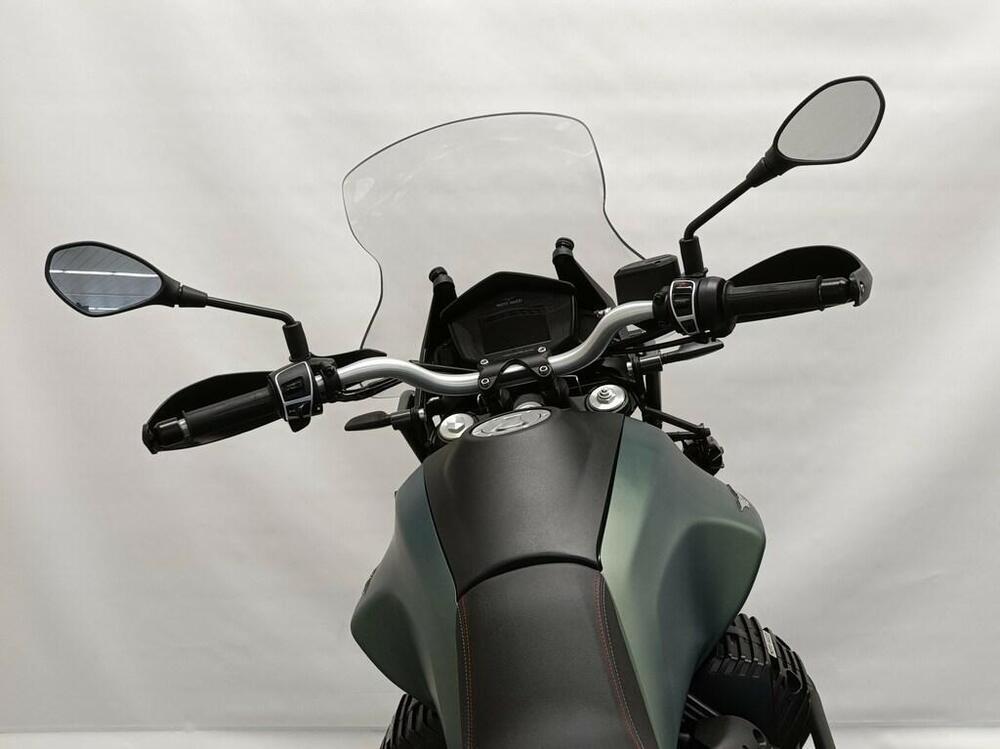 Moto Guzzi V85 TT (2021 - 23) (10)