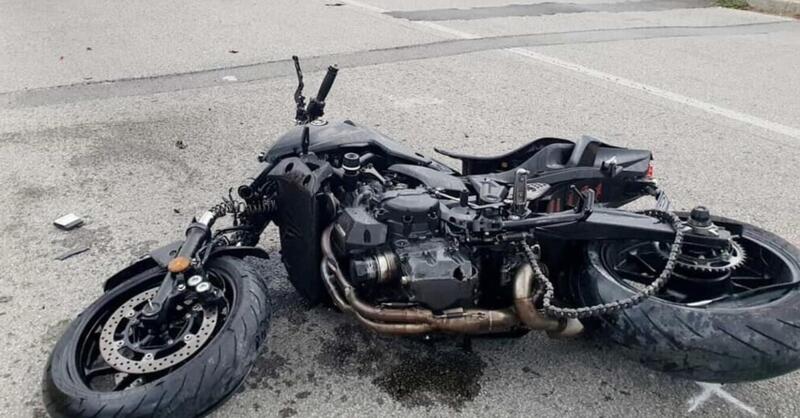 Incidente mortale per il giovane Evan Oscar Delogu, fratello 18enne della conduttrice Andrea